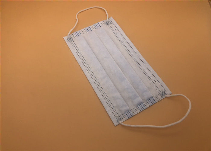 3 jetables bleus manient le masque habilement jetable médical respirant pour le soin personnel
